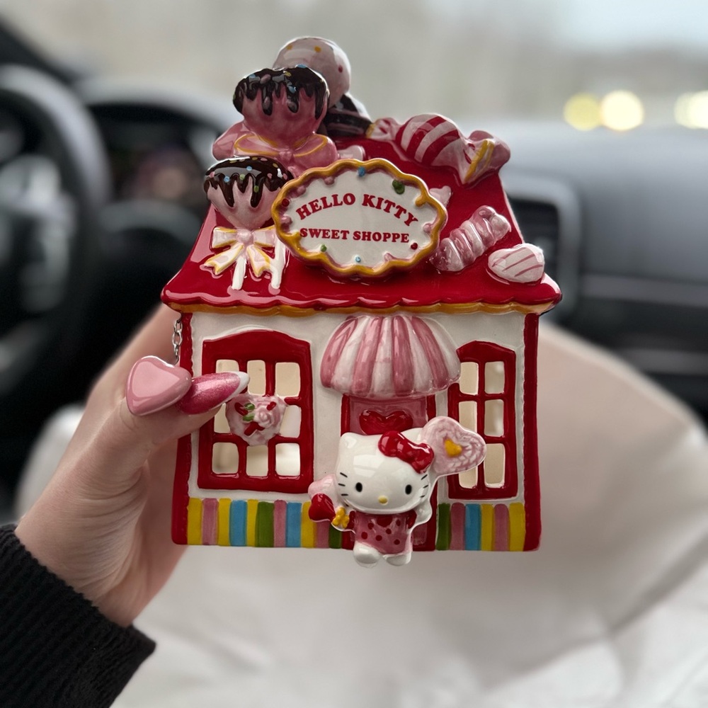 Hello Kitty Sweet Shoppe Ceramic